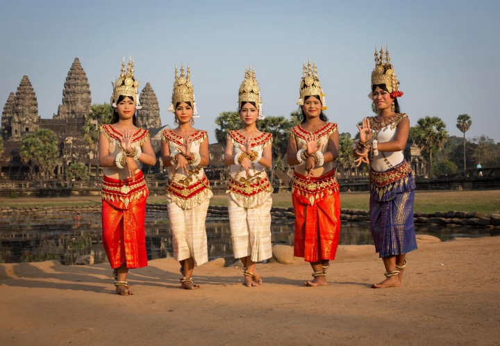 12+ Top Things to do in Cambodia | Ultimate Cambodia Travel Guide from A - Z