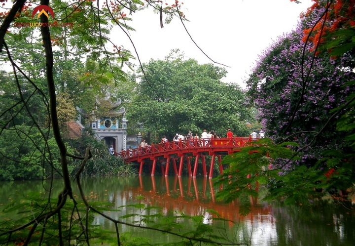 One Day in Hanoi Old Quarter: A Walking Itinerary Hoan Kiem Lake to Hidden Food Alleys