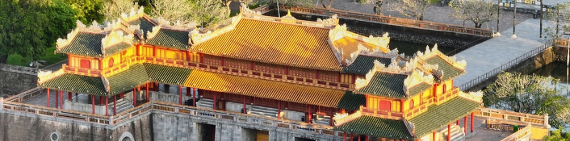 Hue to Hoi An: Best Travel Options and Scenic Stops Along the Way