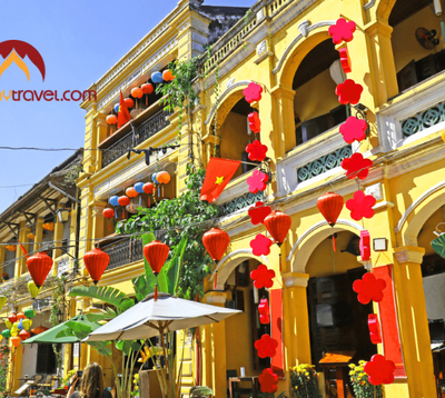 Hoi An Ancient Town Guide: Best Attractions, Food, Souvenirs and Travel Tips
