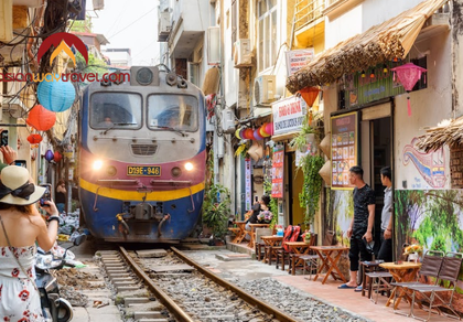 Things To Do In Hanoi At Night: Street Food, Train Street & Local Culture