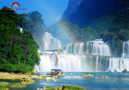 3 Days Travel Package in Vietnam: Ba Be Lake and Ban Gioc Waterfall