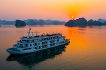 Private Ha Long Bay Day Cruise (6hr cruising)