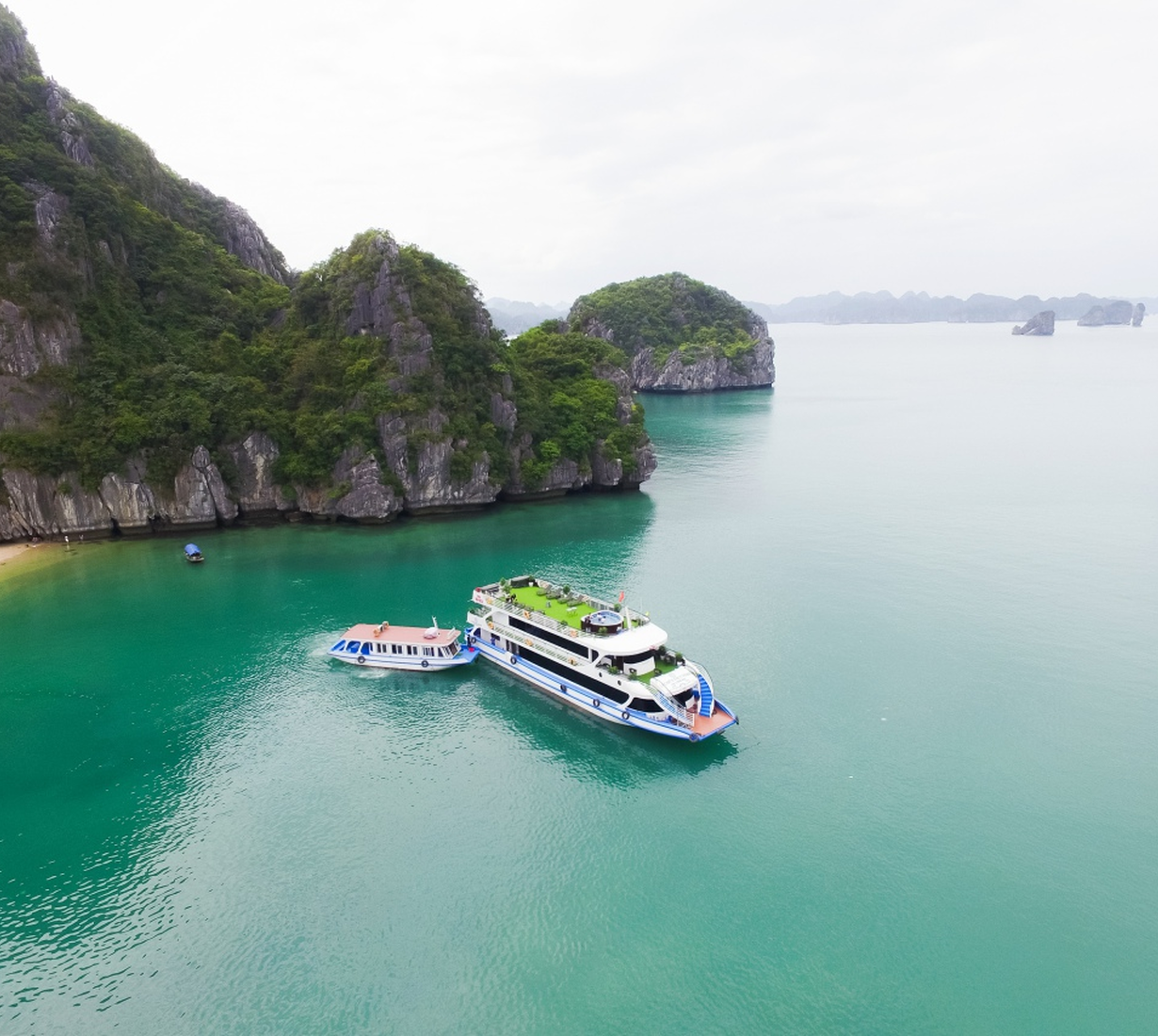 Ha Long Bay Luxury Sharing Day Cruise Hanoi