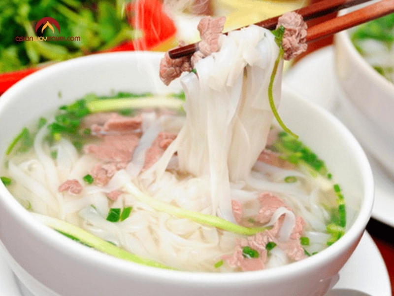 Hanoi street food guide
