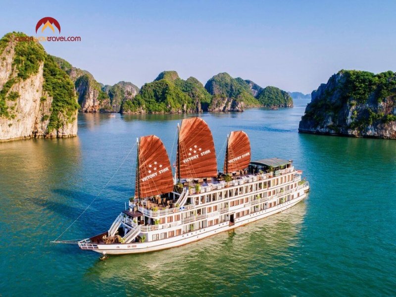 Cruise Through Ha Long Bay Overnight