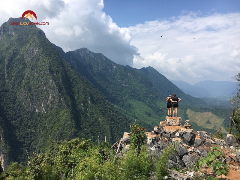 Nong Khiaw