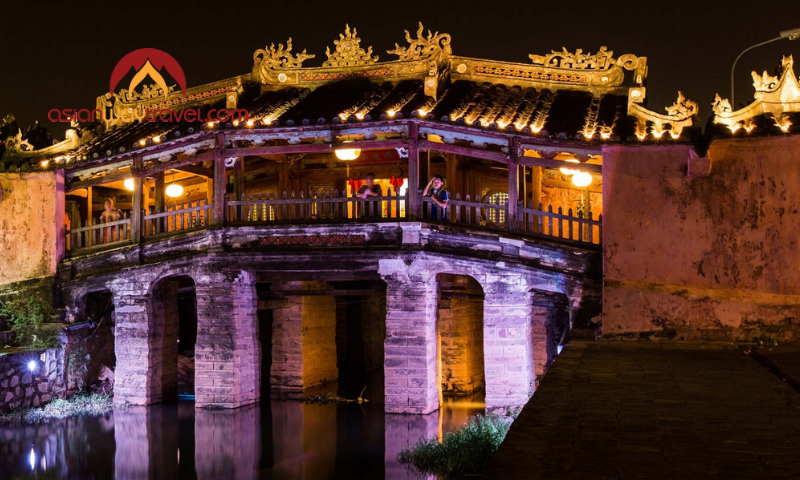 Japanese Covered Bridge in Hoi An illuminated at night