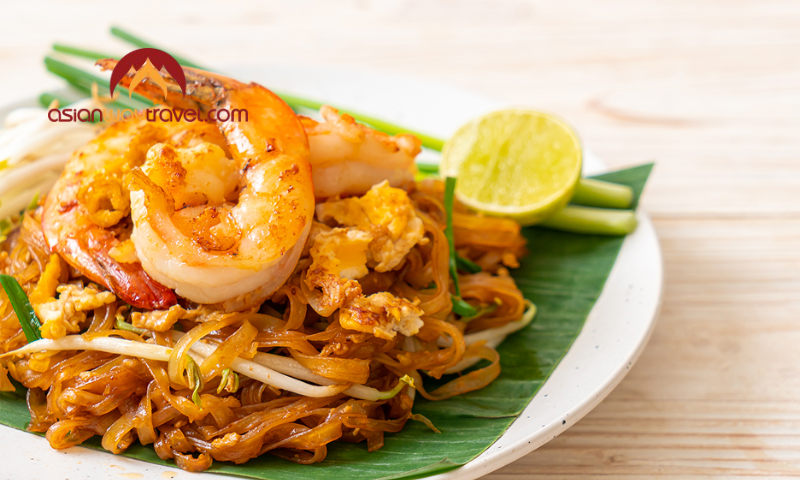 Pad Thai with shrimp, a classic Thai street food