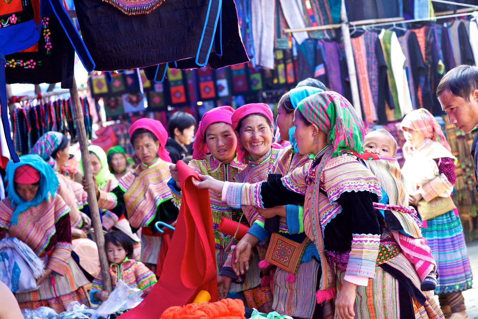 sapa vietnam - bac ha market