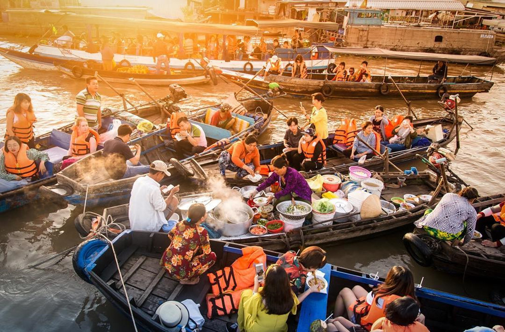 mekong delta cai rang floating market