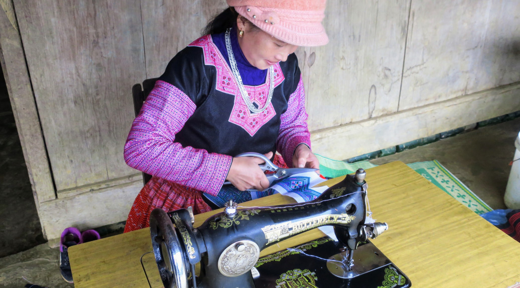 moc chau hua tat village embroidery workshop