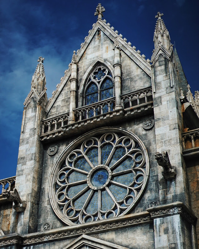 ba na hills da nang - French Village in middle of Vietnam