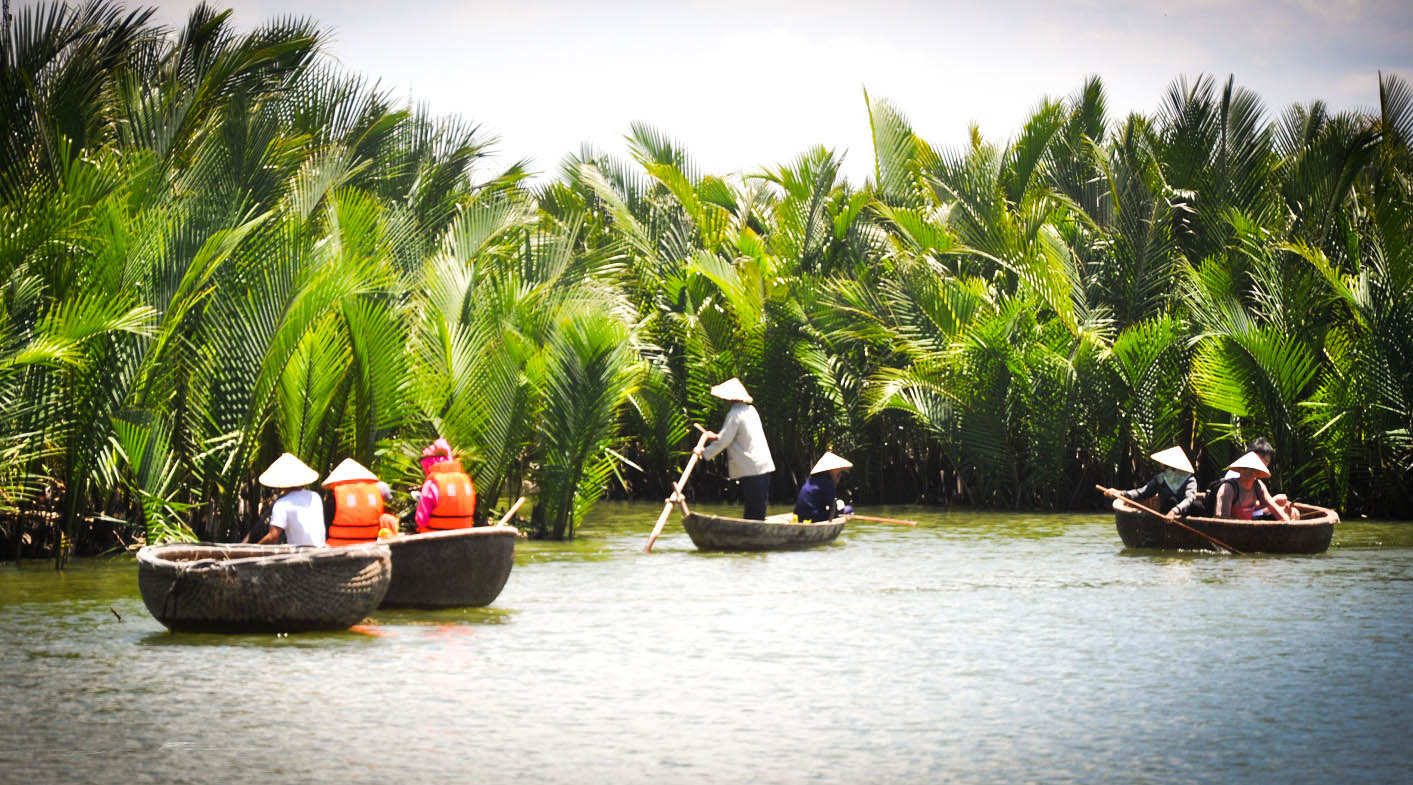 vietnam with kids