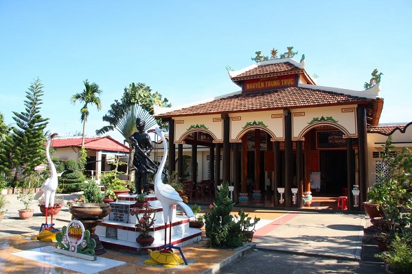 Nguyen Trung Truc temple in Phu Quoc vietnam