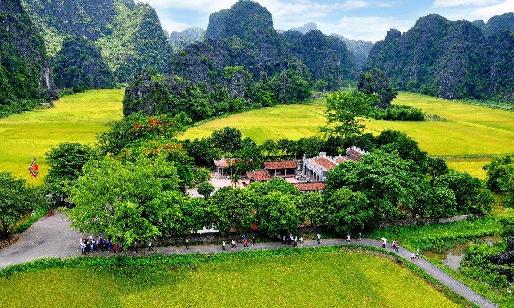 hanoi to ninh binh thai vi temple