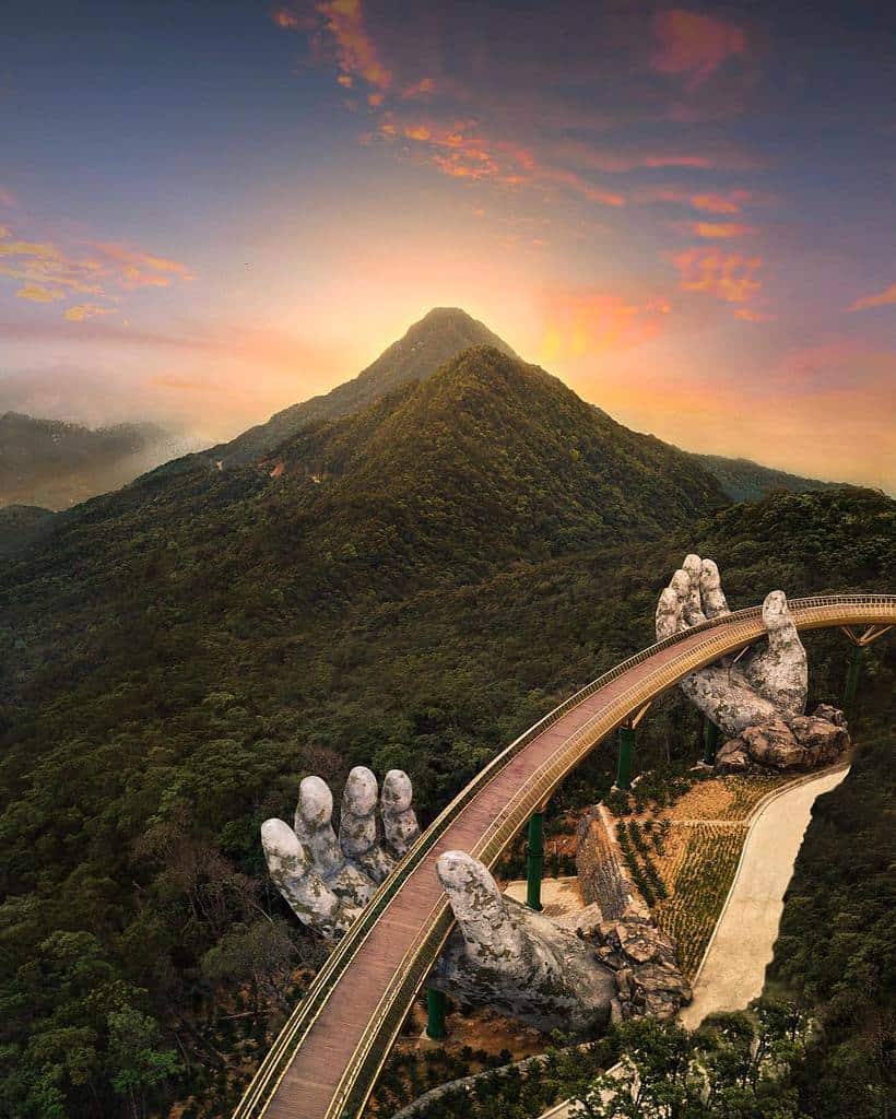 Golden Bridge of Da Nang