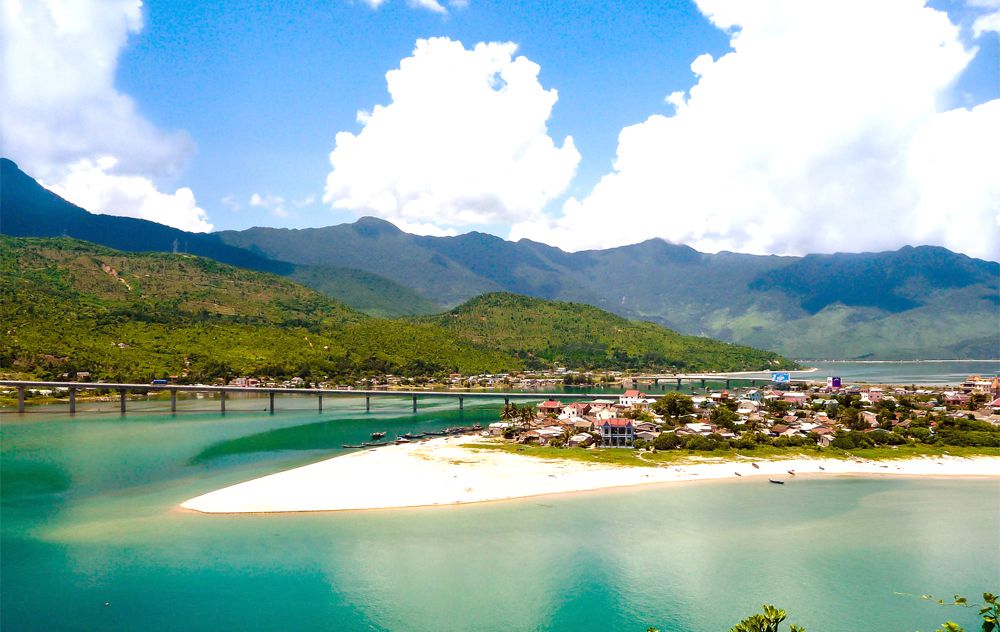 beaches in vietnam